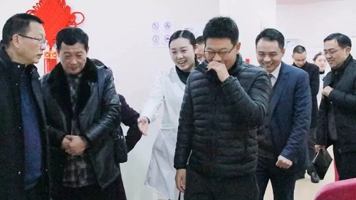 萬州區(qū)人大常委會、區(qū)衛(wèi)計委等領導蒞臨萬州華美指導工作