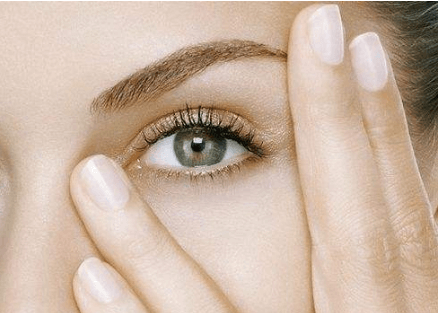 深圳吸脂去眼袋，讓你瞬間恢復(fù)美麗亮眼