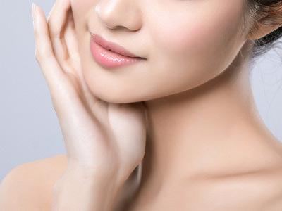 玻尿酸打鼻子后可以捏高嗎