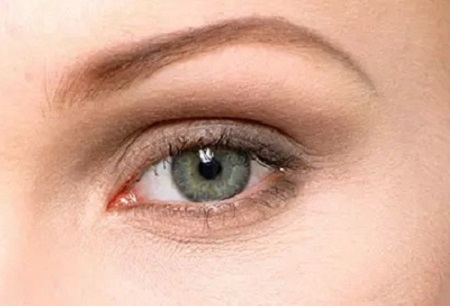 韓式紋眉會(huì)不會(huì)掉色呢？