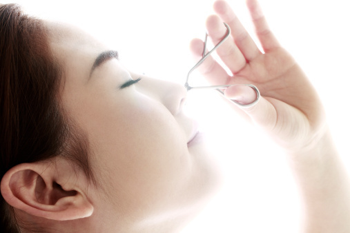 昆明假體隆鼻手術(shù)能保持多久？