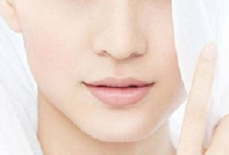 假體隆鼻效果怎么樣？