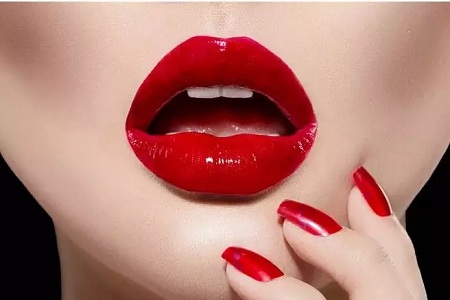 想達到唇紅齒白的美人標準嗎？
