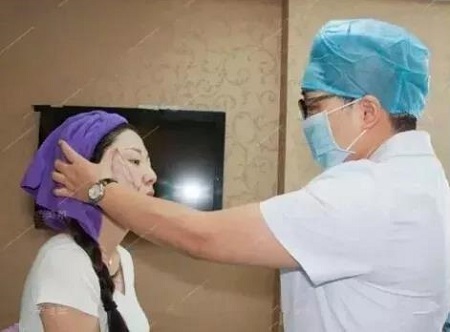 急救面部松弛，60分鐘年輕10歲！