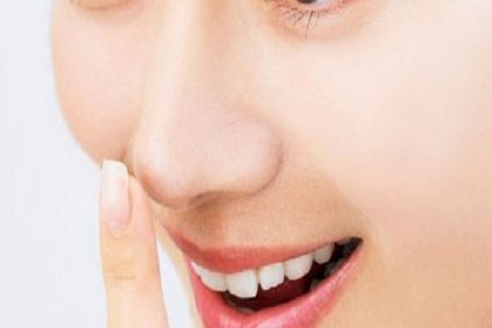 擔心鼻整形假體透光、發(fā)紅、移位？了解下自體軟骨