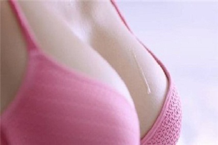 豐胸屆大火的內(nèi)窺鏡豐胸你還不知道嗎？