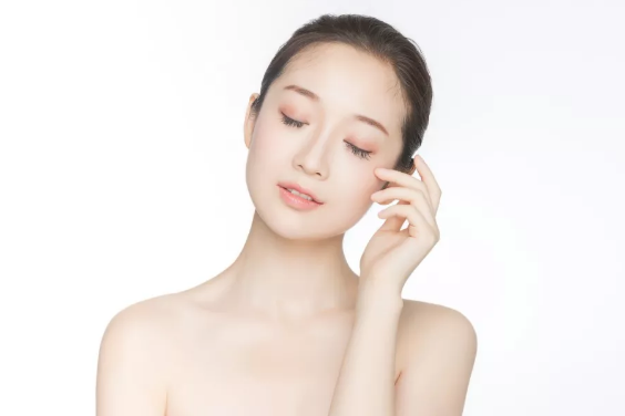 <a href='/zz/' target='_blank'><u>鄭州美萊</u></a>醫(yī)院隆鼻怎么樣？哪種隆鼻方式適合自己？